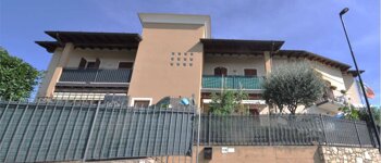 Piccolo Trilocale con giardino con ingresso indipendente in posizione collinare - V000597