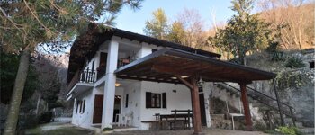 INTERO CASALE COMPOSTO DA DUE UNITA' ABITATIVE - V000621