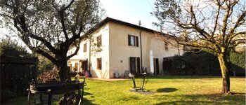 PORZIONE DI VILLA NEL CUORE DI MOMPIANO - V000489