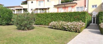 Panoramico Trilocale biservizi con terrazza - V000516